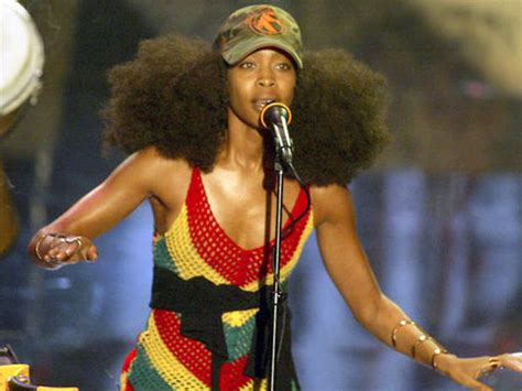 Erykah Badu Strips Naked In Controversial Window Seat Video